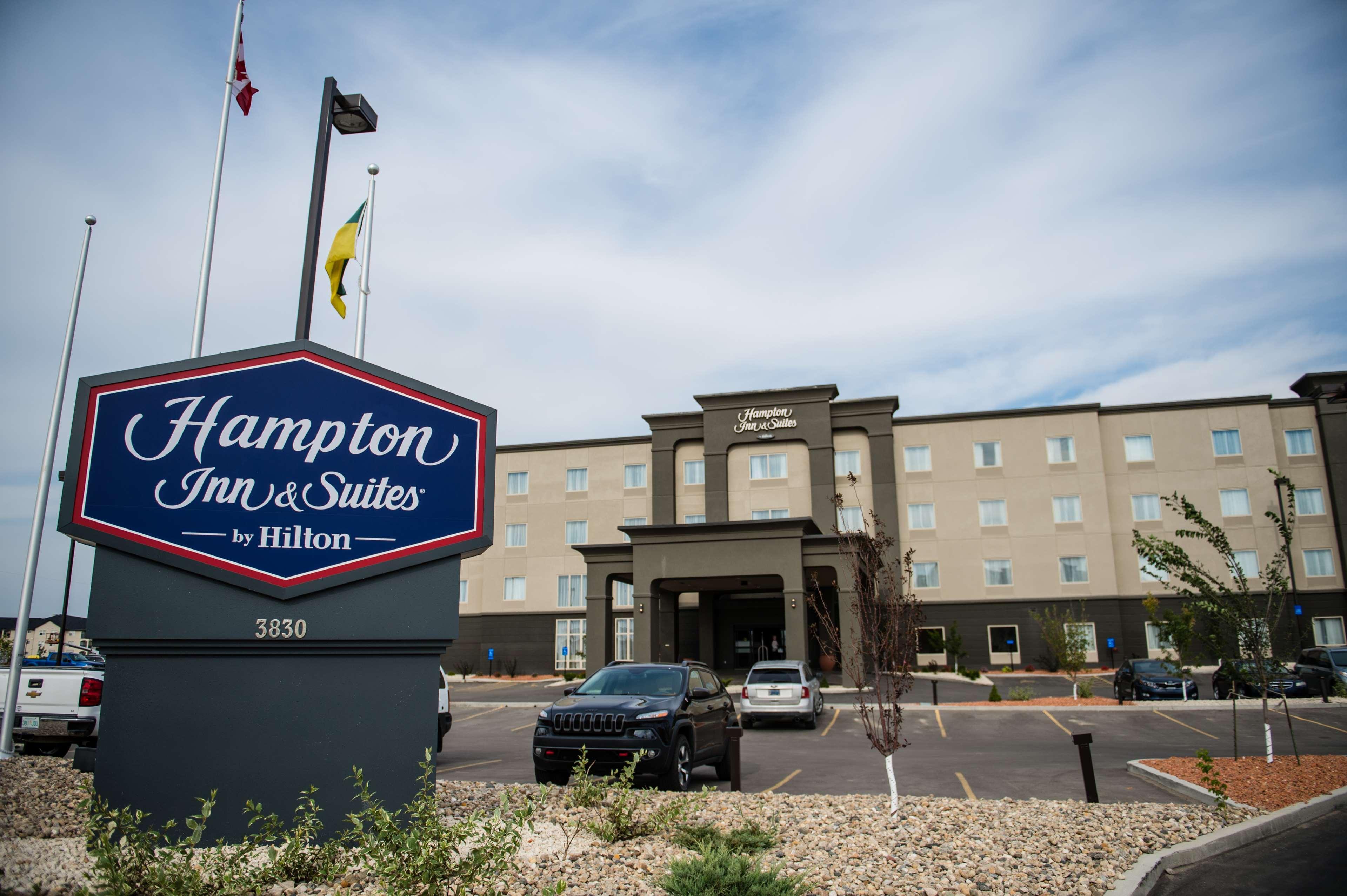Hampton Inn & Suites East Gate Риджайна Екстериор снимка