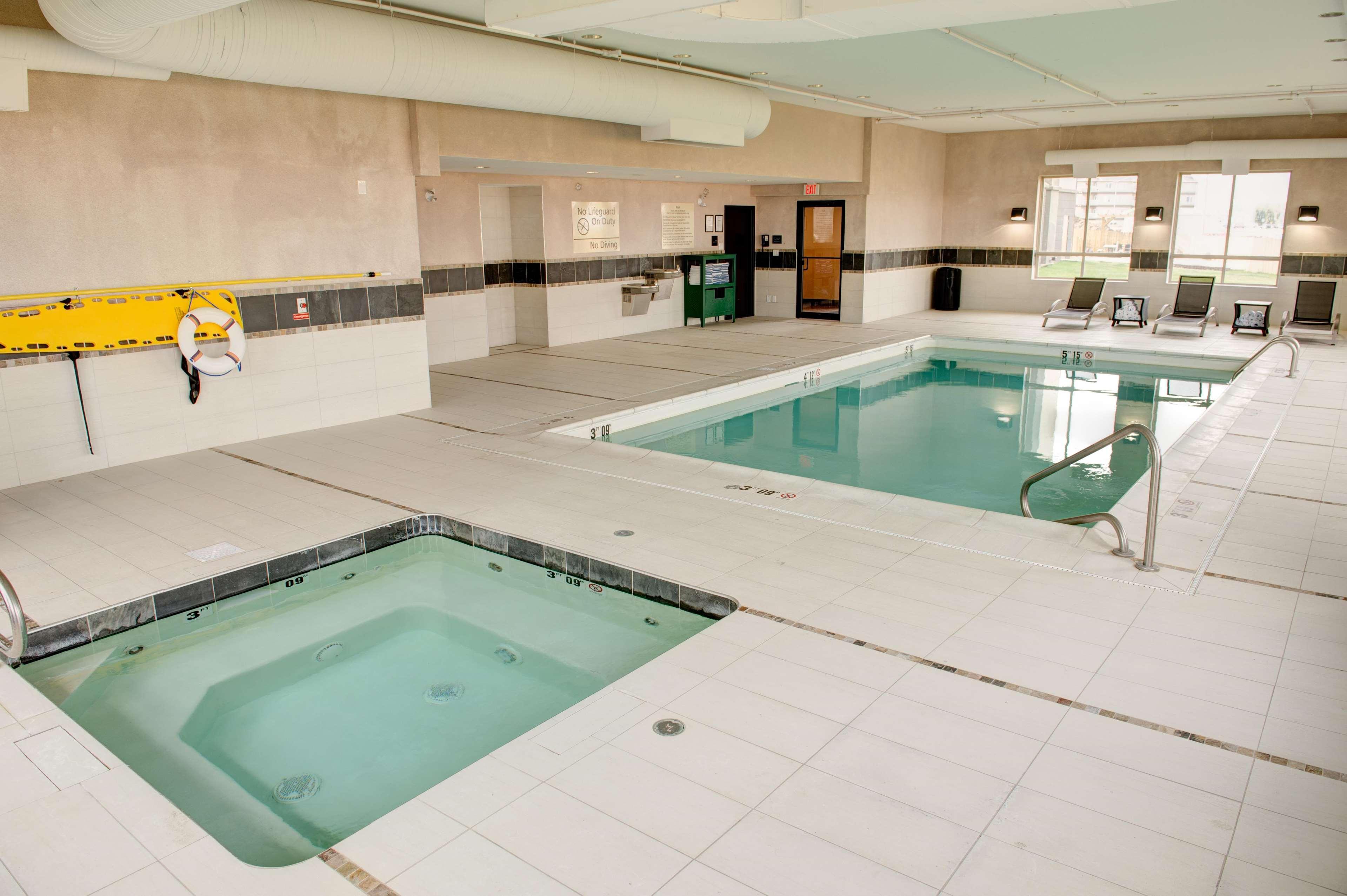 Hampton Inn & Suites East Gate Риджайна Екстериор снимка
