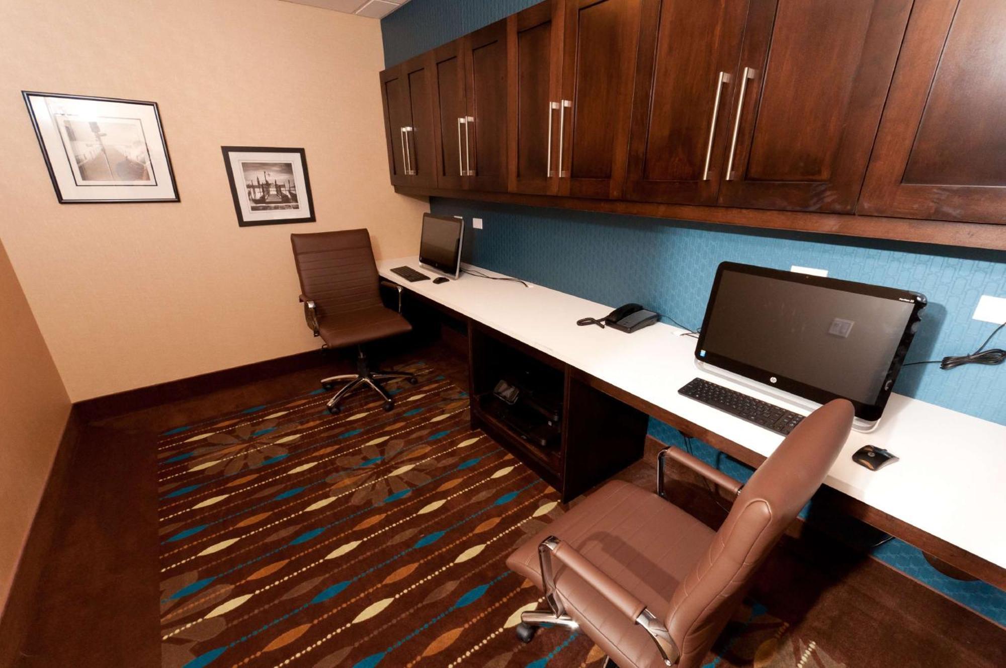 Hampton Inn & Suites East Gate Риджайна Екстериор снимка