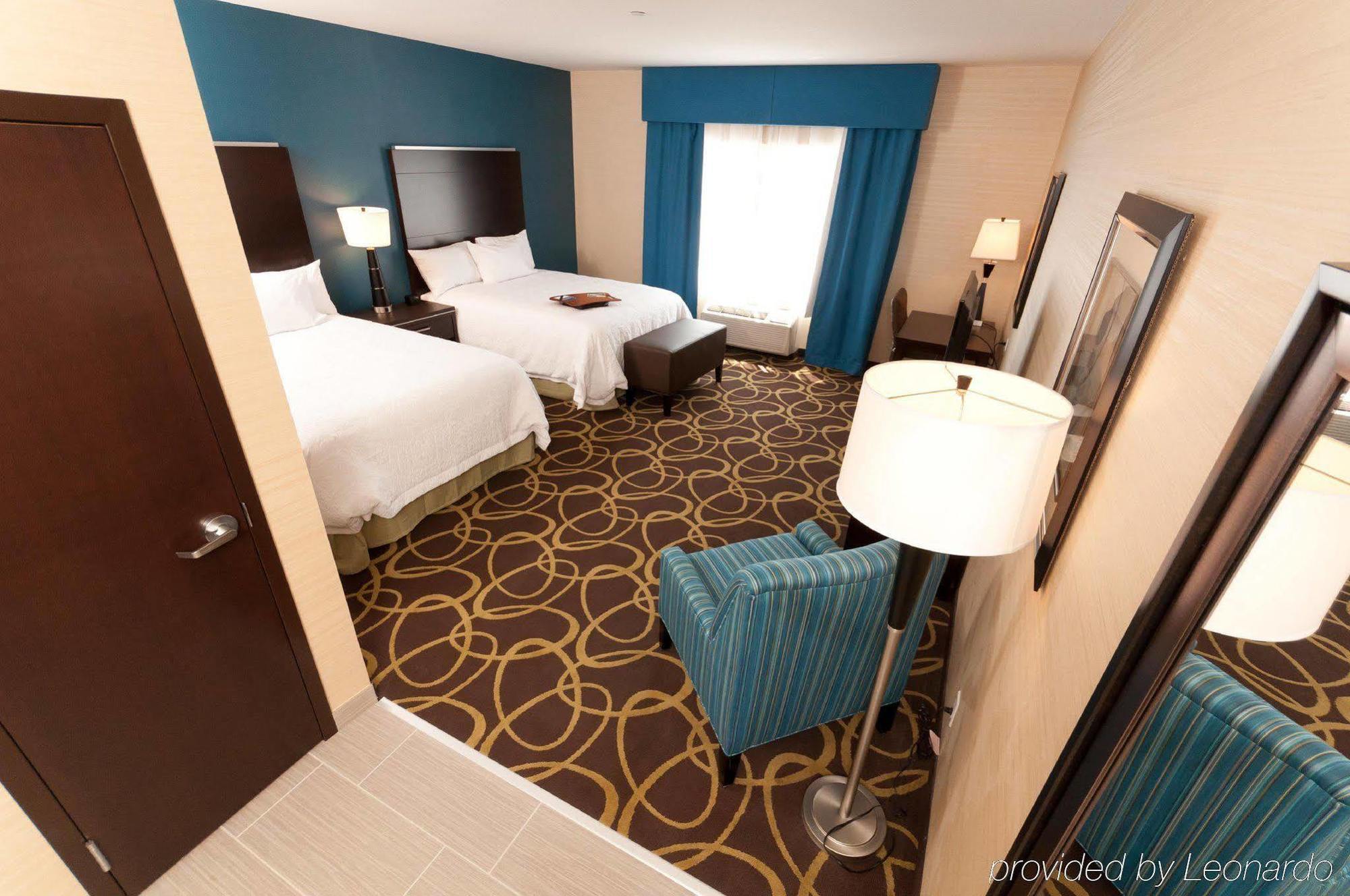 Hampton Inn & Suites East Gate Риджайна Екстериор снимка