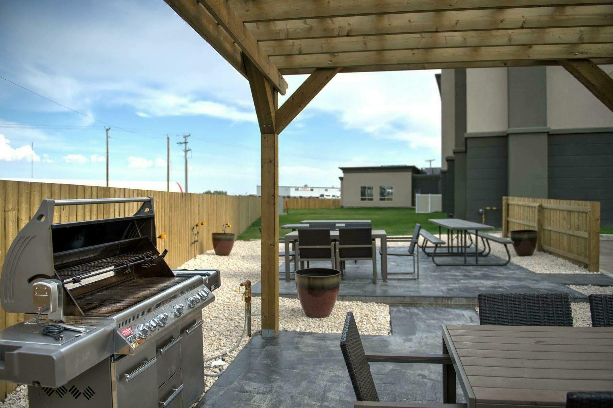 Hampton Inn & Suites East Gate Риджайна Екстериор снимка